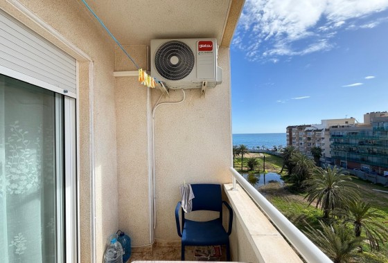 Resale - Apartment / flat - Torrevieja - Playa del Cura