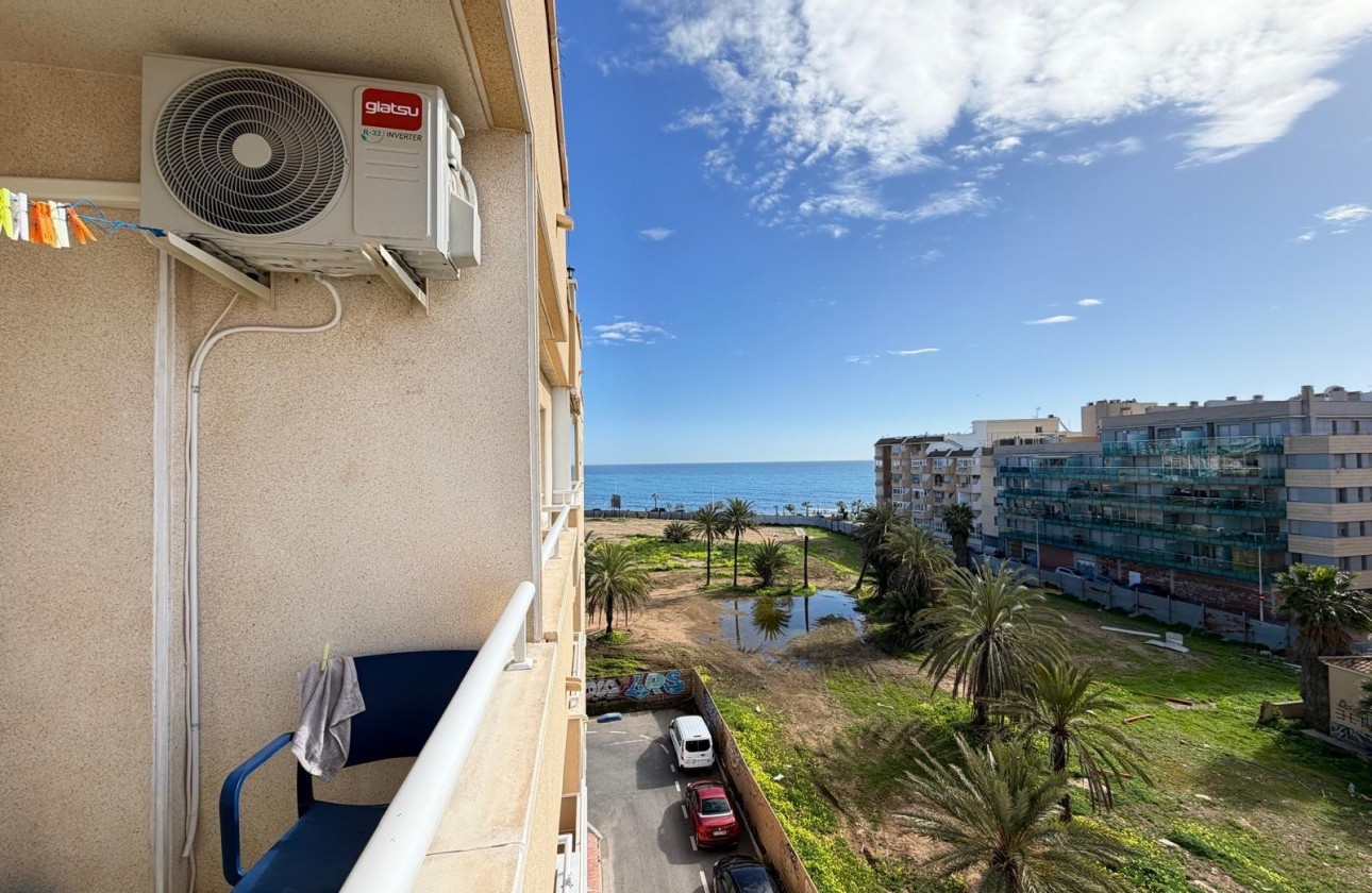 Resale - Apartment / flat - Torrevieja - Playa del Cura