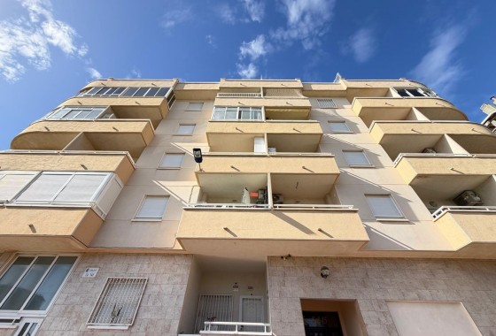 Resale - Apartment / flat - Torrevieja - Playa del Cura