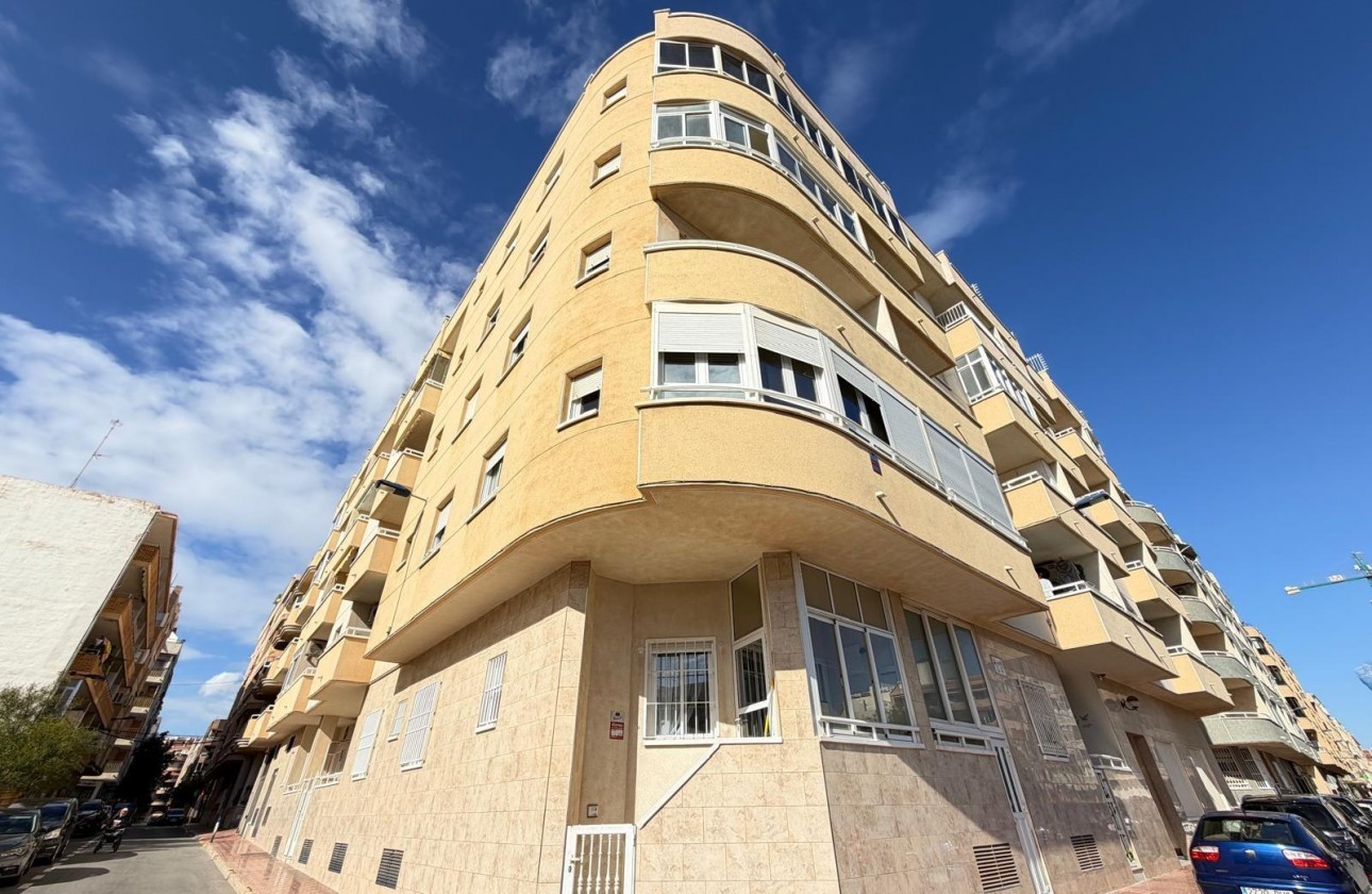 Resale - Apartment / flat - Torrevieja - Playa del Cura
