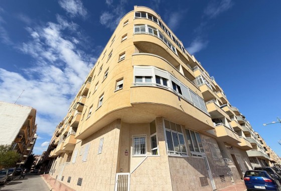 Resale - Apartment / flat - Torrevieja - Playa del Cura