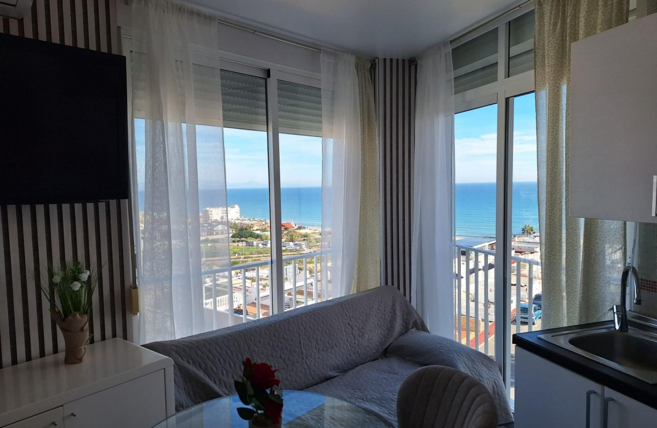 Resale - Apartment / flat - Torrevieja - Torrejón