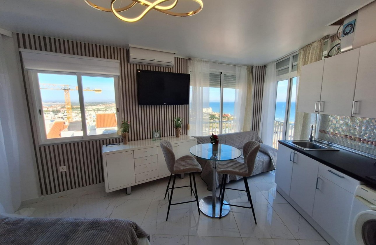 Resale - Apartment / flat - Torrevieja - Torrejón