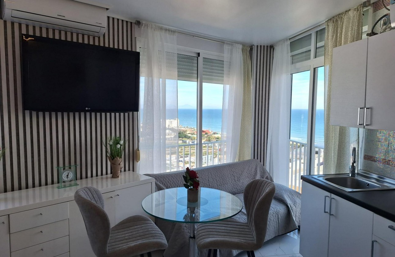 Resale - Apartment / flat - Torrevieja - Torrejón