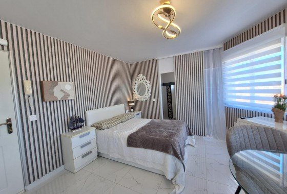 Resale - Apartment / flat - Torrevieja - Torrejón