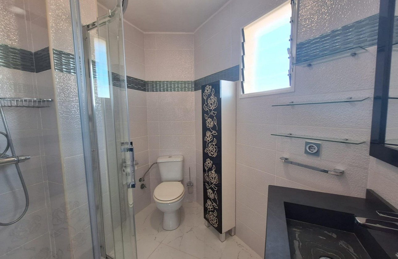 Resale - Apartment / flat - Torrevieja - Torrejón
