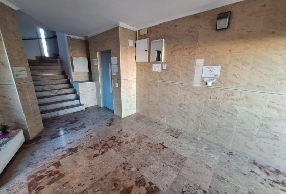 Resale - Apartment / flat - Torrevieja - Torrejón