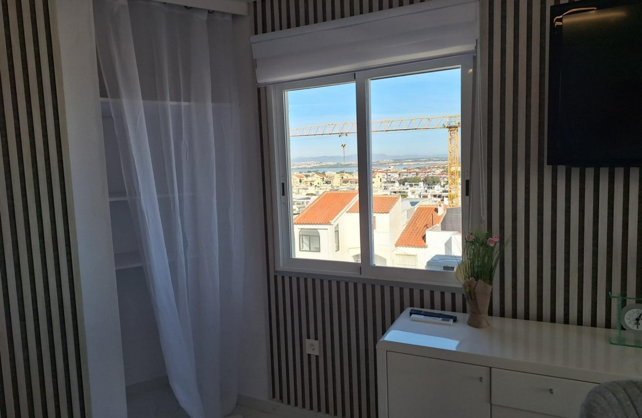 Resale - Apartment / flat - Torrevieja - Torrejón