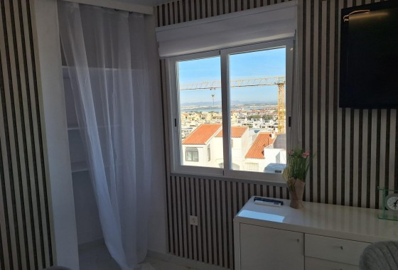 Resale - Apartment / flat - Torrevieja - Torrejón