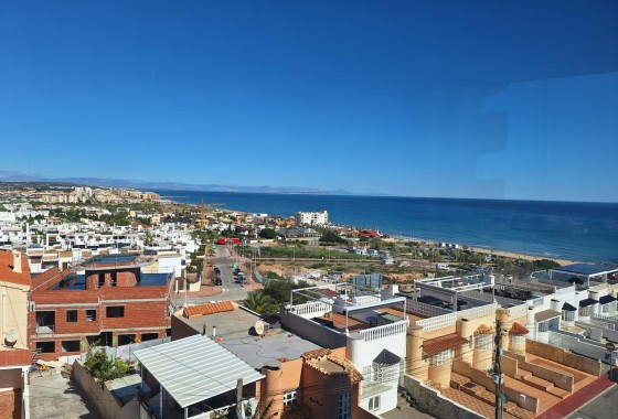 Resale - Apartment / flat - Torrevieja - Torrejón