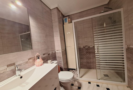 Reventa - Apartamento / piso - Torrevieja - Acequion