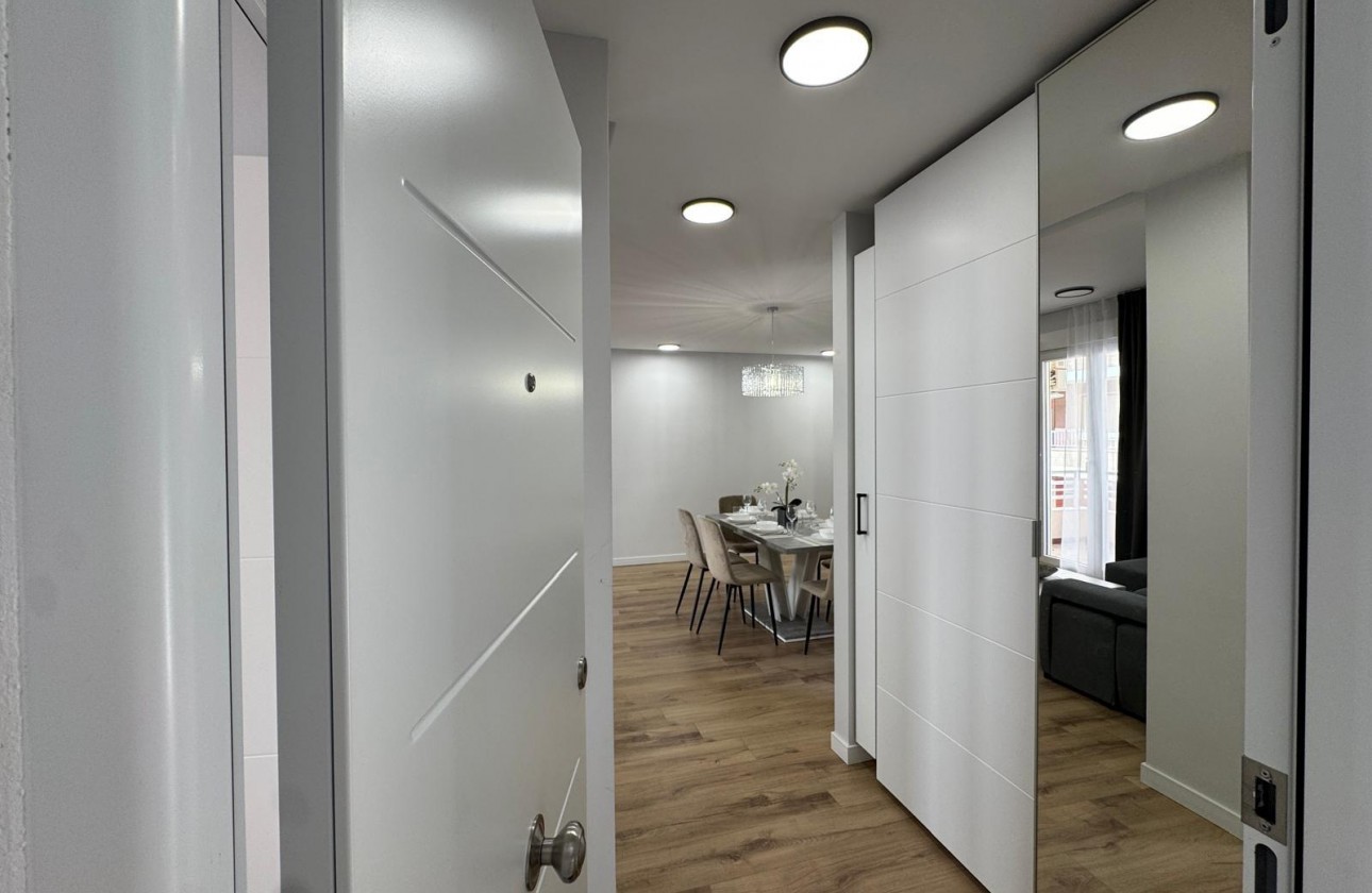 Reventa - Apartamento / piso - Torrevieja - Playa del Cura