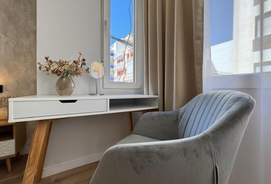 Reventa - Apartamento / piso - Torrevieja - Playa del Cura