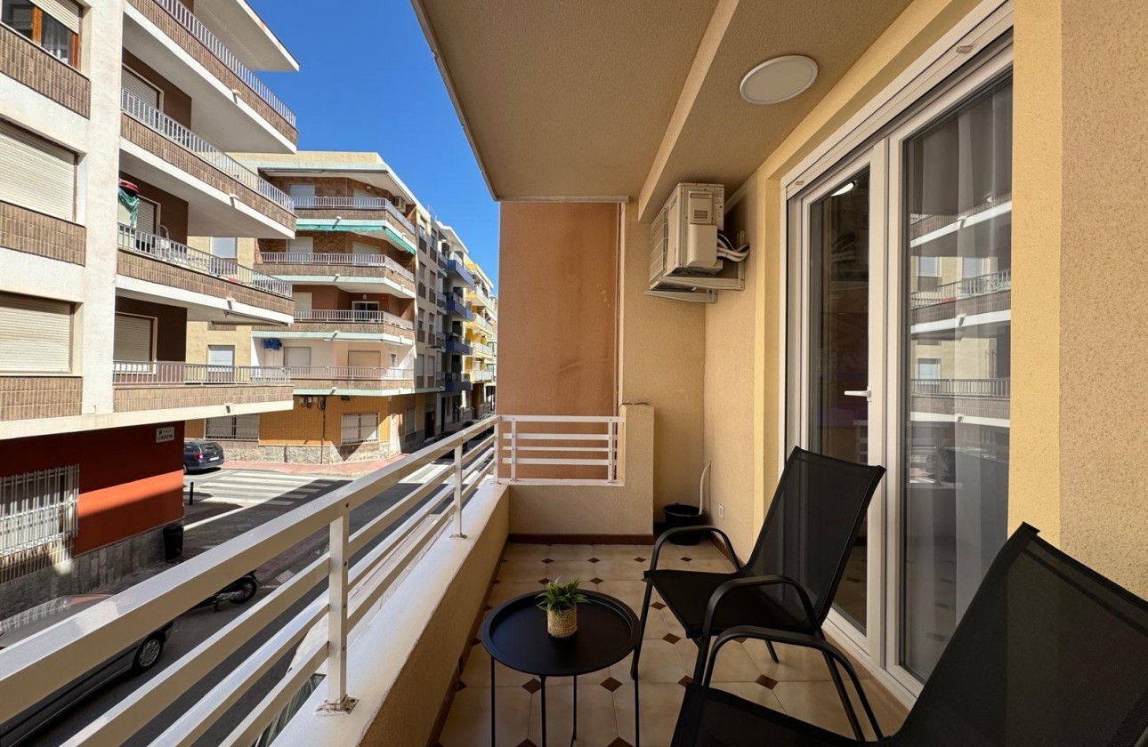 Reventa - Apartamento / piso - Torrevieja - Playa del Cura