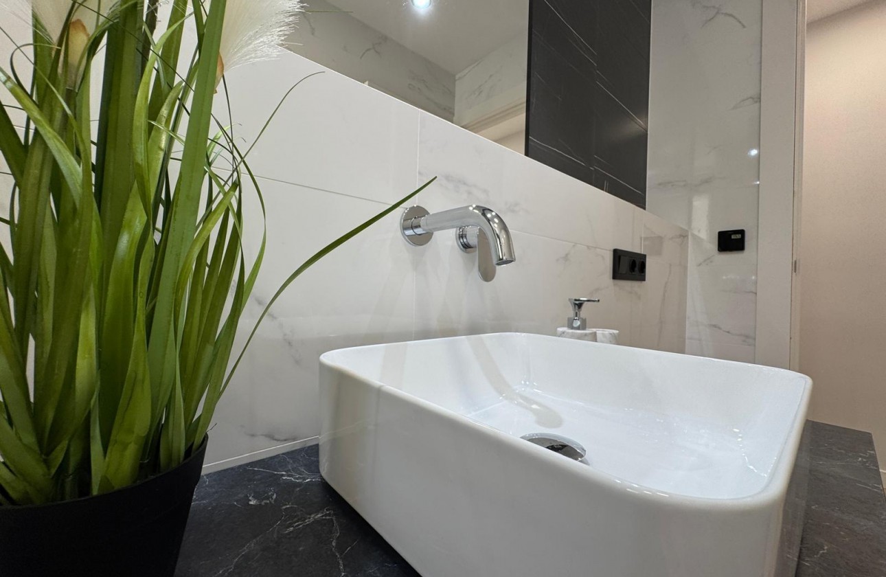 Reventa - Apartamento / piso - Torrevieja - Playa del Cura