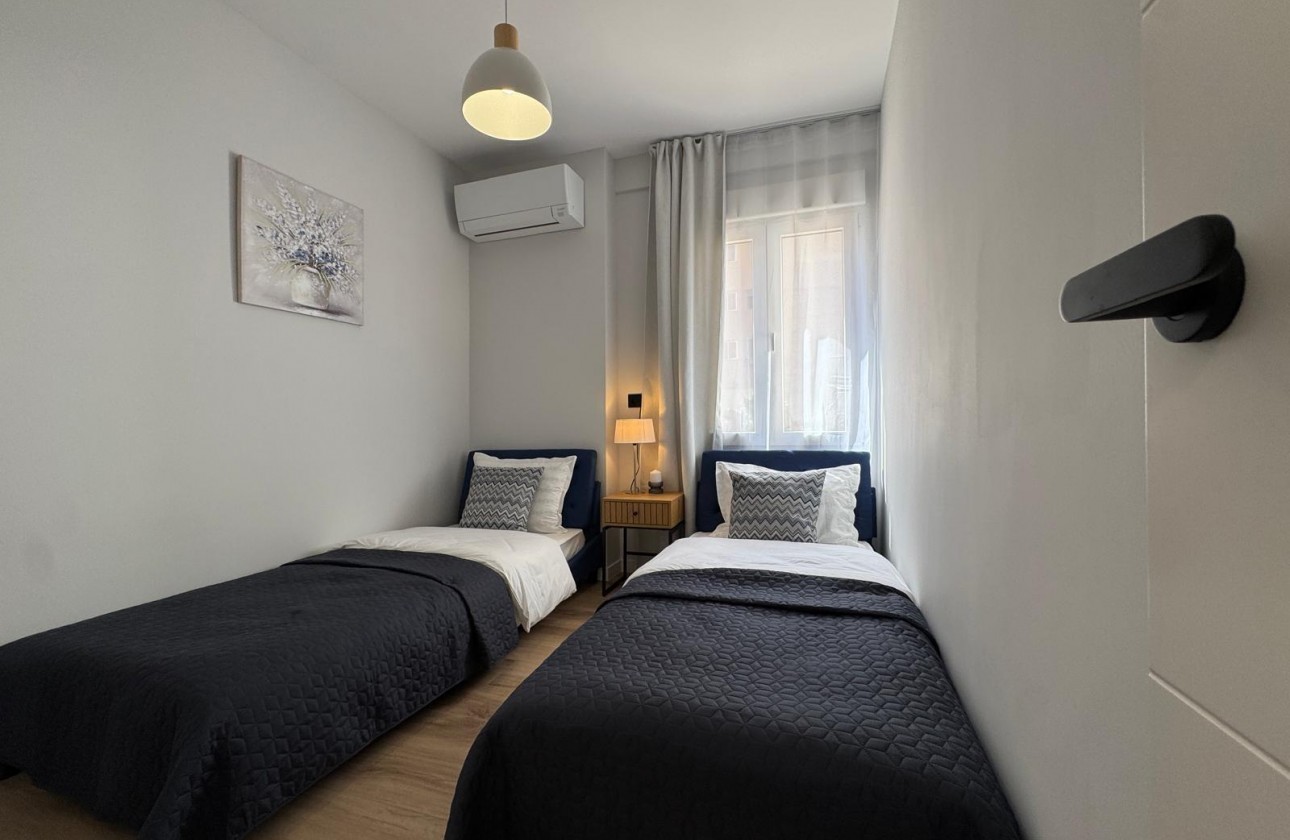 Reventa - Apartamento / piso - Torrevieja - Playa del Cura