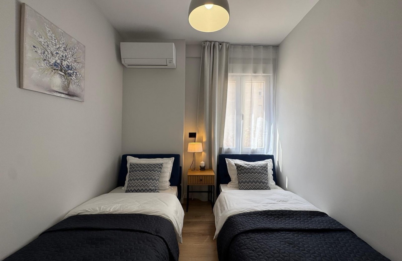 Reventa - Apartamento / piso - Torrevieja - Playa del Cura