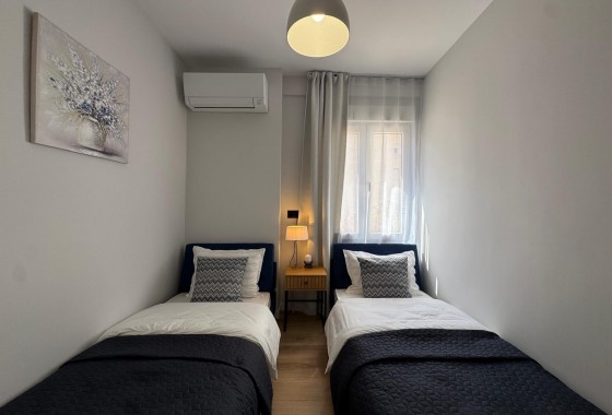 Reventa - Apartamento / piso - Torrevieja - Playa del Cura