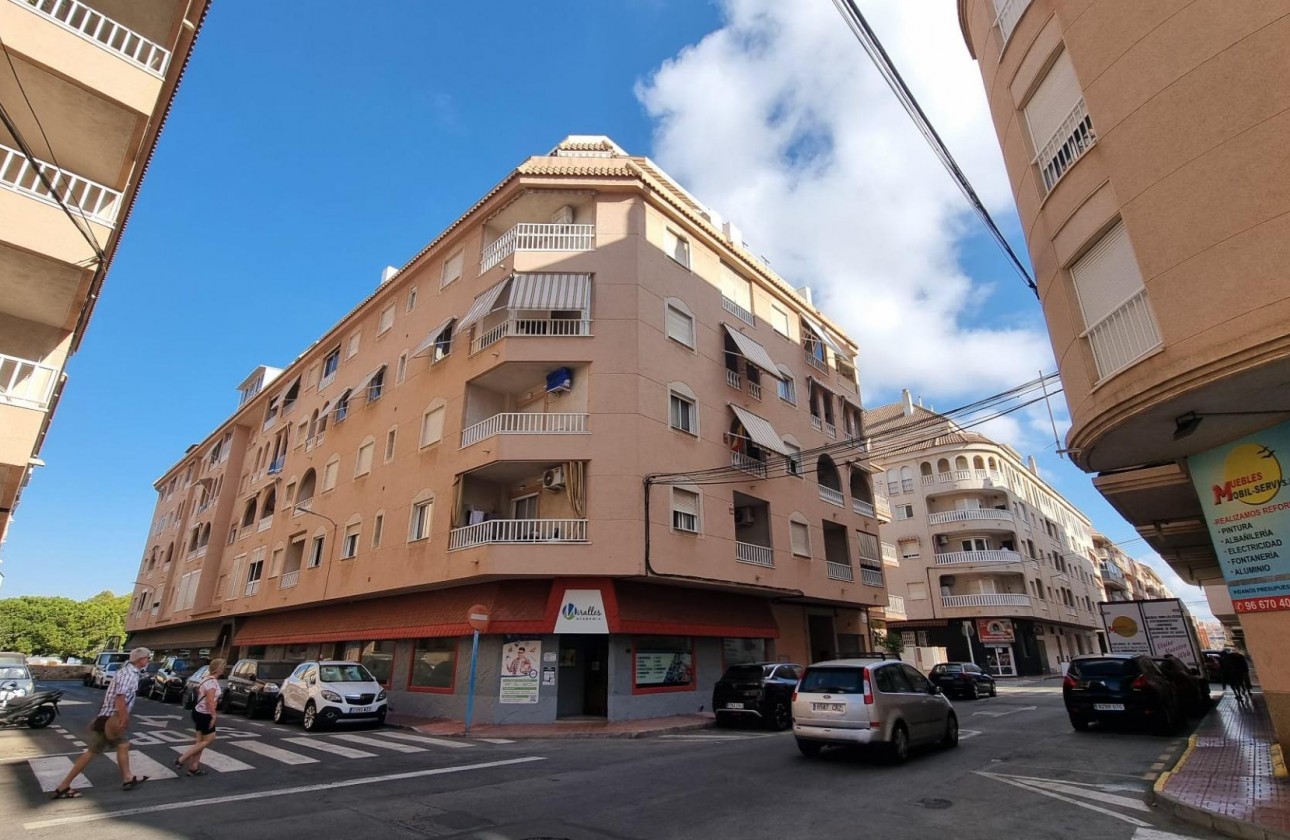 Resale - Apartment / flat - Torrevieja - Acequion