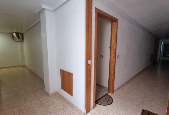 Resale - Apartment / flat - Torrevieja - Acequion