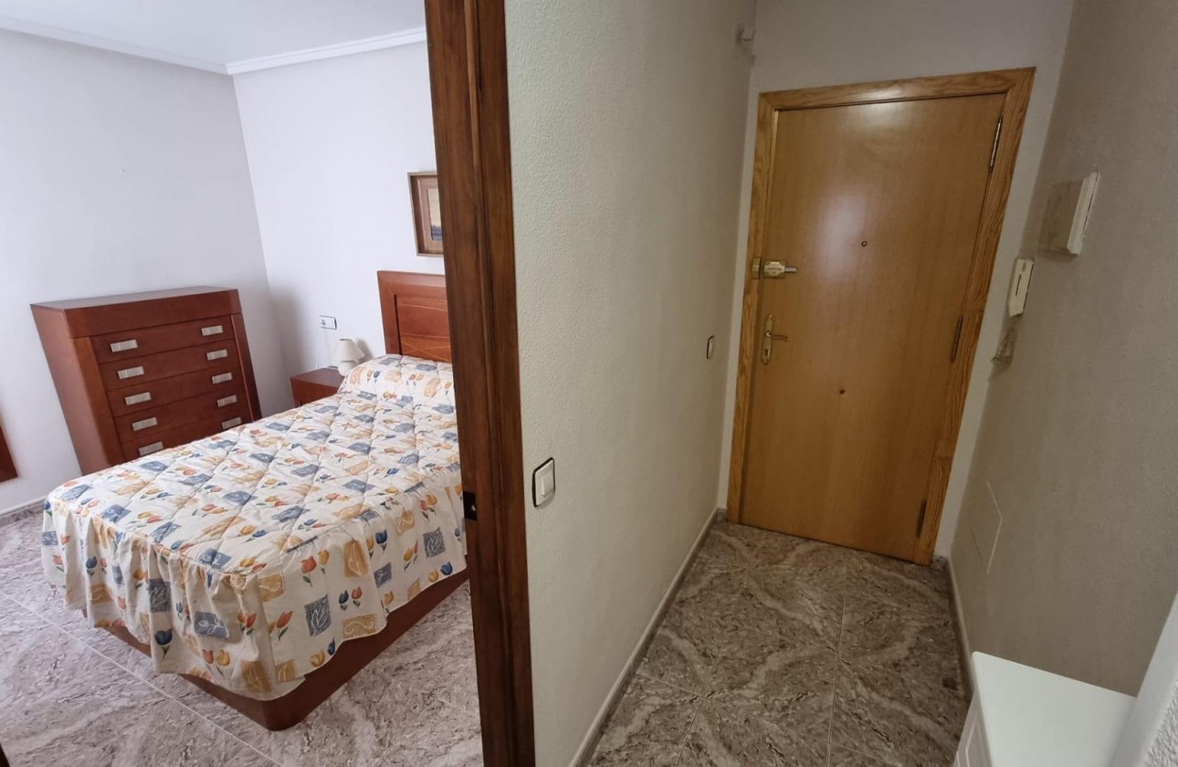 Resale - Apartment / flat - Torrevieja - Acequion