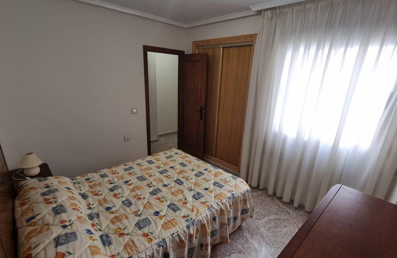 Resale - Apartment / flat - Torrevieja - Acequion