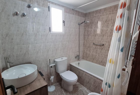 Resale - Apartment / flat - Torrevieja - Acequion