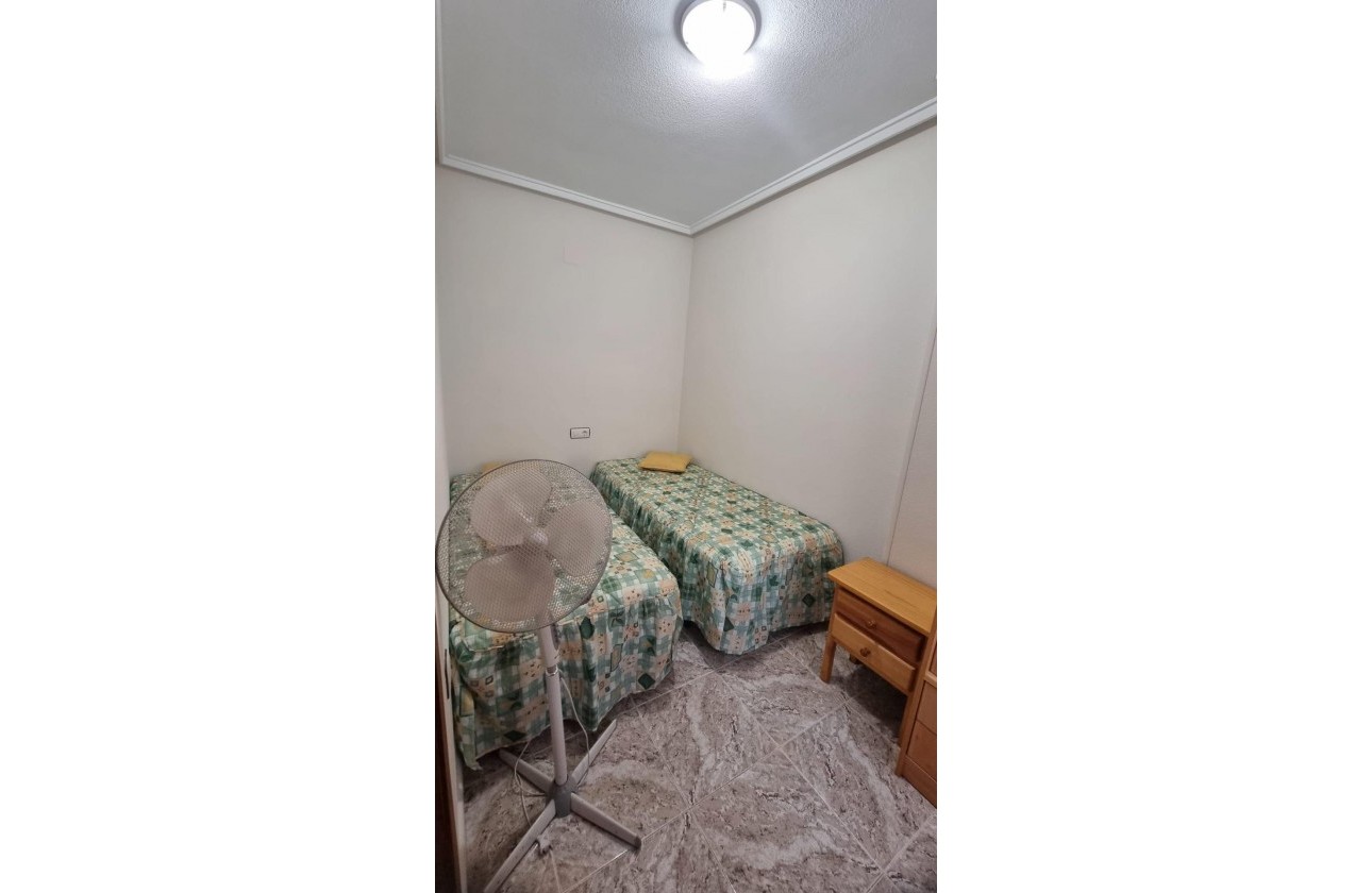 Resale - Apartment / flat - Torrevieja - Acequion
