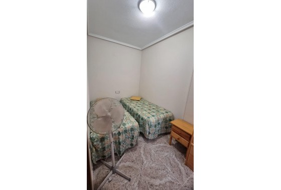 Resale - Apartment / flat - Torrevieja - Acequion