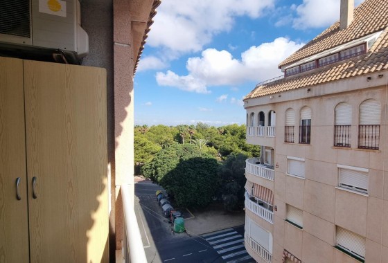 Resale - Apartment / flat - Torrevieja - Acequion