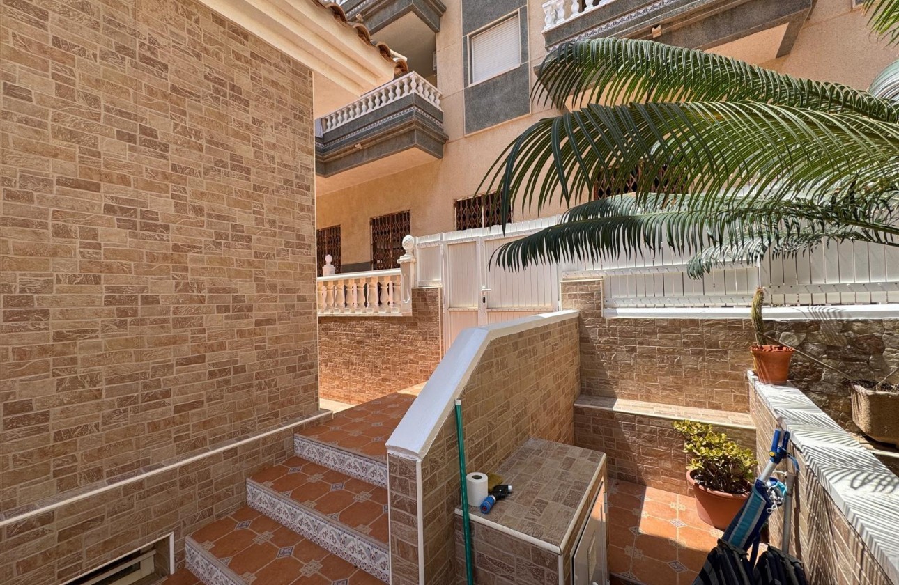 Reventa - Chalet - Guardamar del Segura - Urbanizaciones