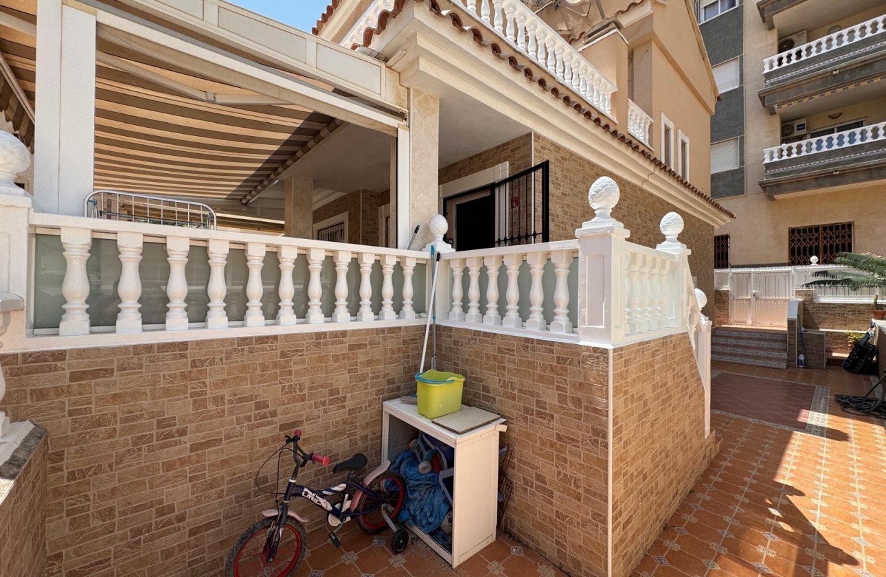 Reventa - Chalet - Guardamar del Segura - Urbanizaciones