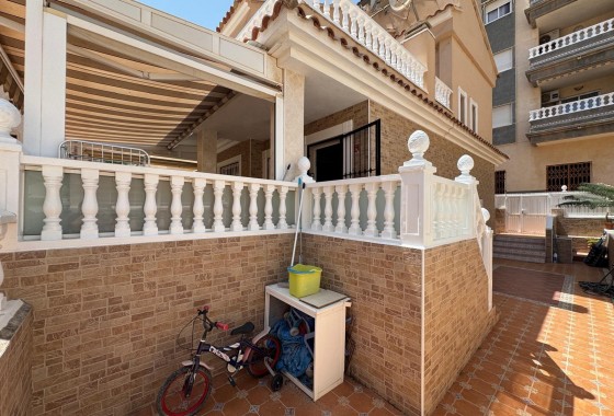 Reventa - Chalet - Guardamar del Segura - Urbanizaciones
