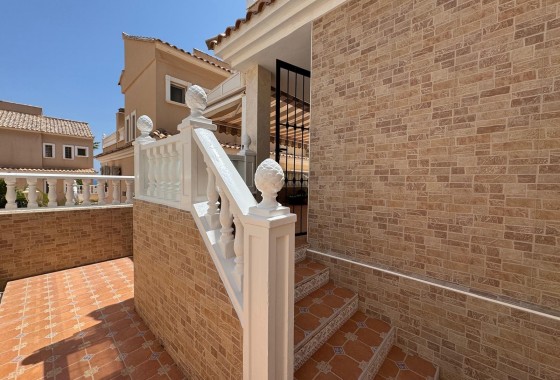 Reventa - Chalet - Guardamar del Segura - Urbanizaciones