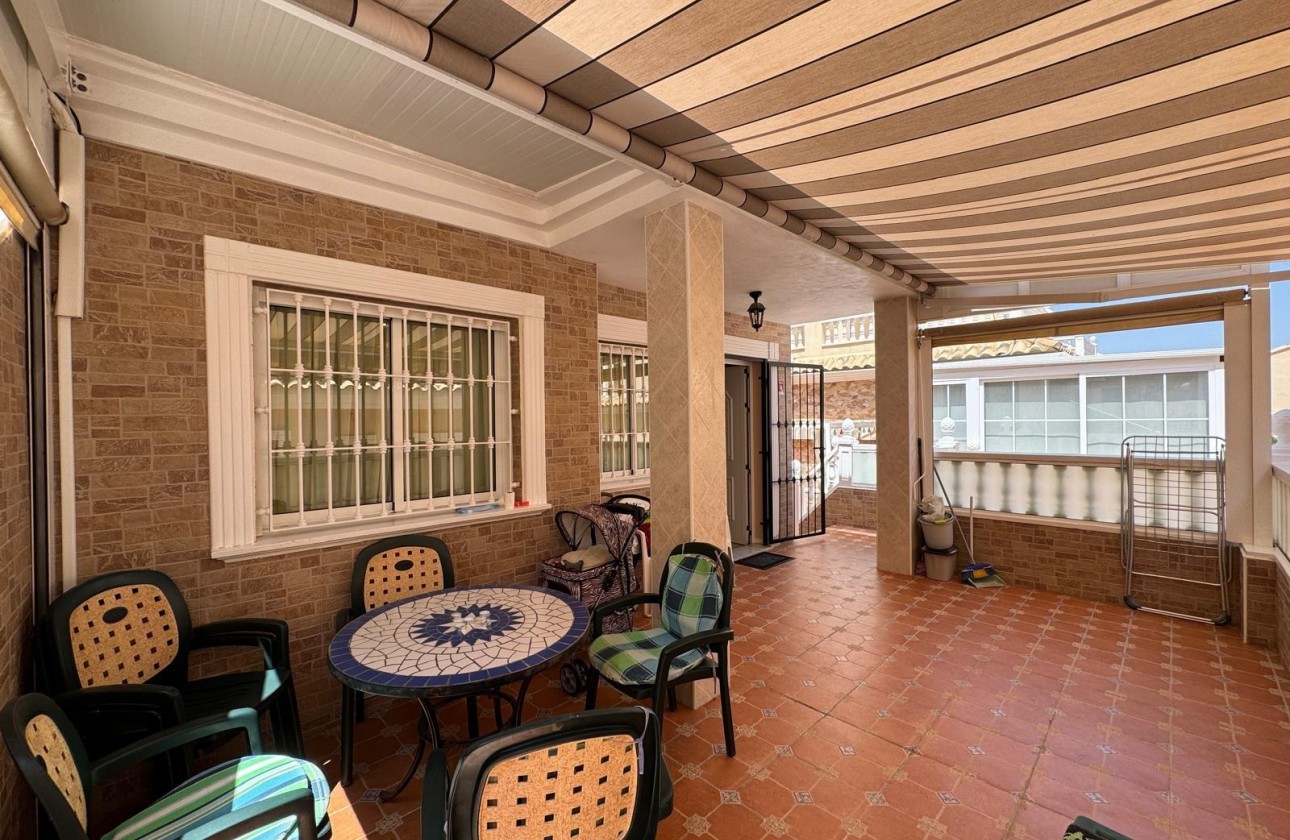 Reventa - Chalet - Guardamar del Segura - Urbanizaciones