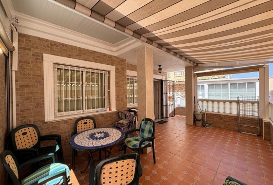 Reventa - Chalet - Guardamar del Segura - Urbanizaciones