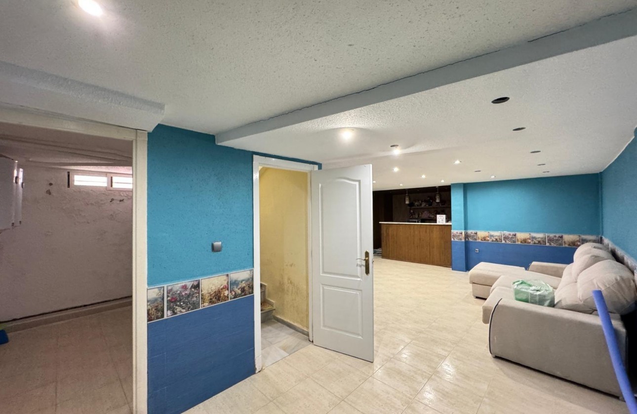Reventa - Chalet - Guardamar del Segura - Urbanizaciones