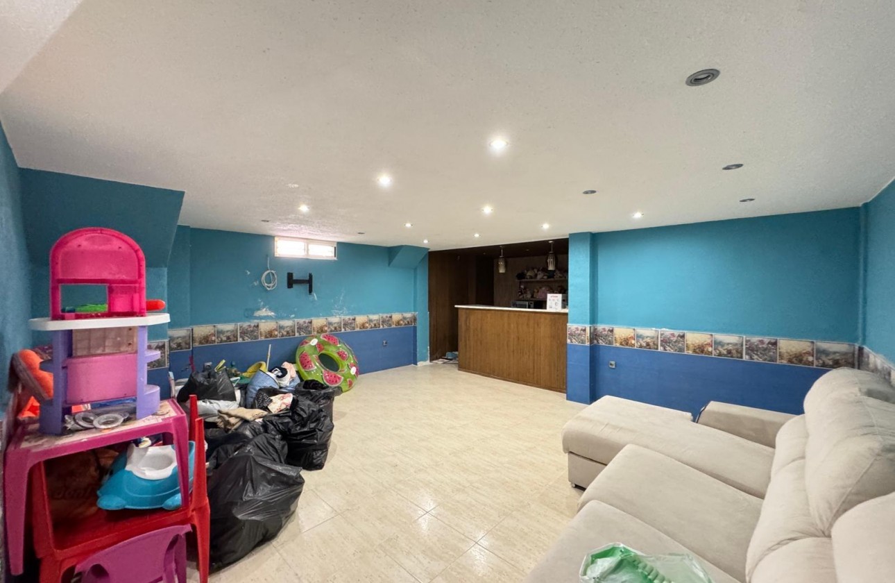 Reventa - Chalet - Guardamar del Segura - Urbanizaciones