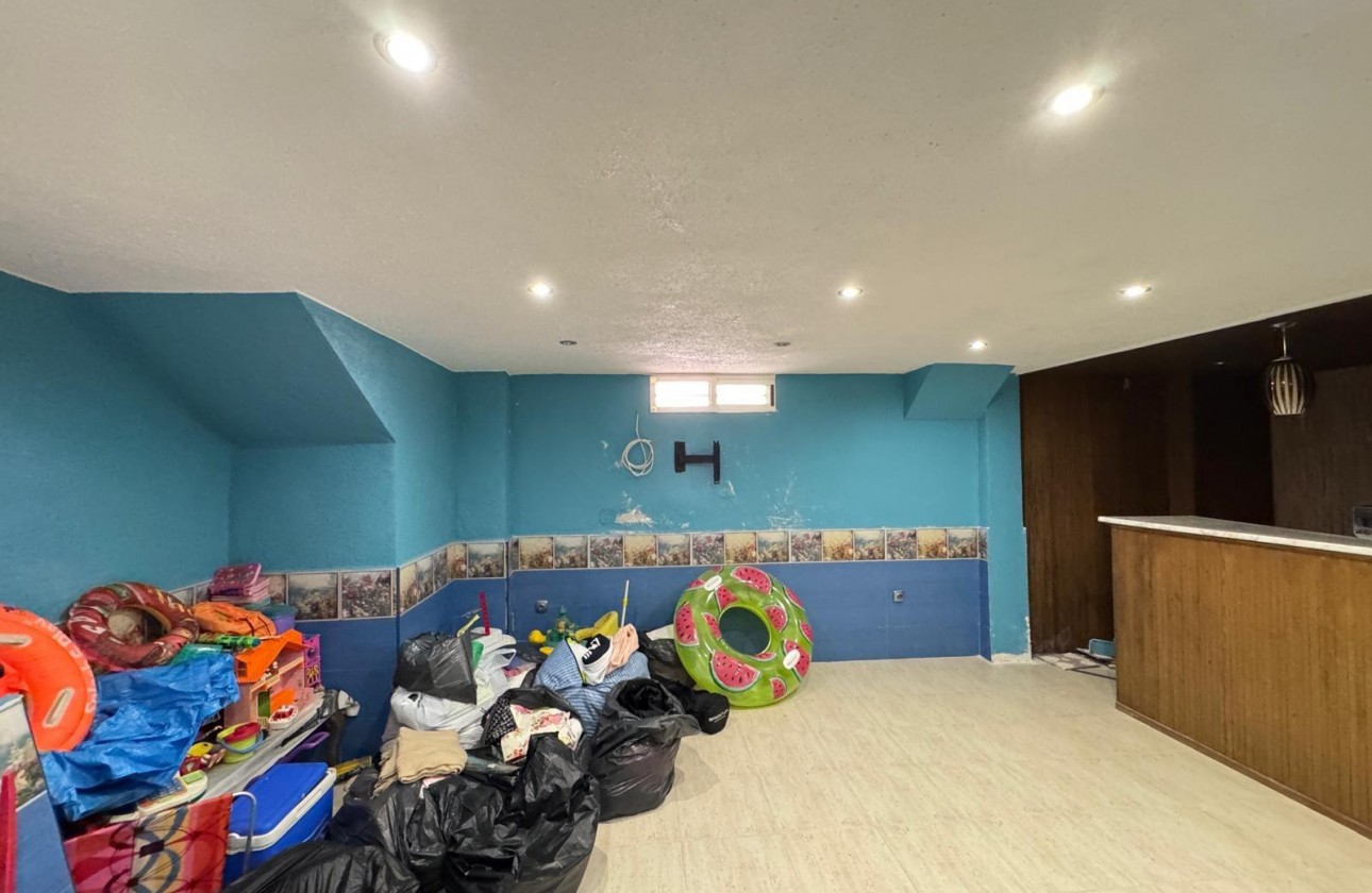 Reventa - Chalet - Guardamar del Segura - Urbanizaciones