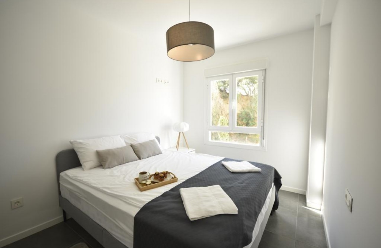 Resale - Apartment / flat - Orihuela Costa - Campoamor