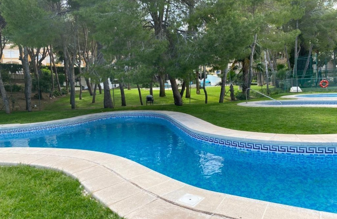 Resale - Apartment / flat - Orihuela Costa - Campoamor