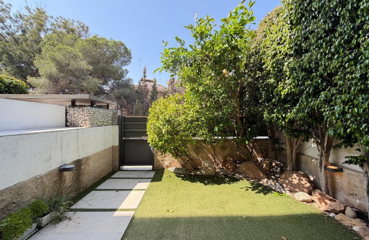 Resale - Apartment / flat - Orihuela Costa - Altos de Campoamor
