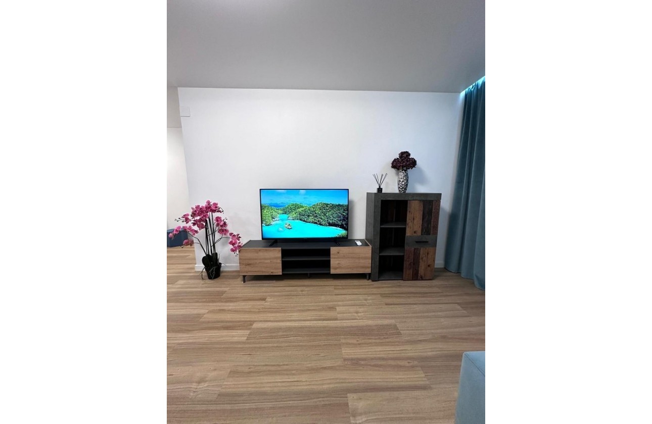 Resale - Apartment / flat - Torrevieja - Estacion de autobuses