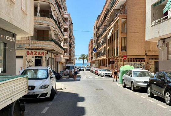 Resale - Apartment / flat - Torrevieja - Playa del Cura