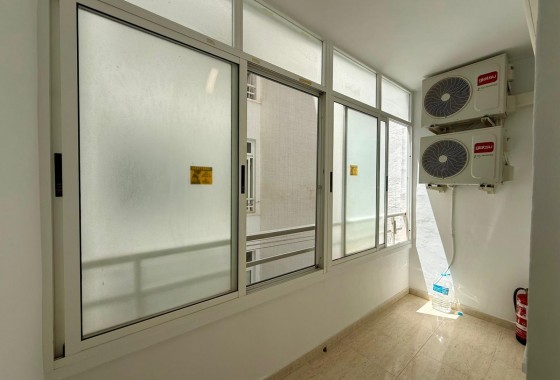 Resale - Apartment / flat - Torrevieja - Playa del Cura