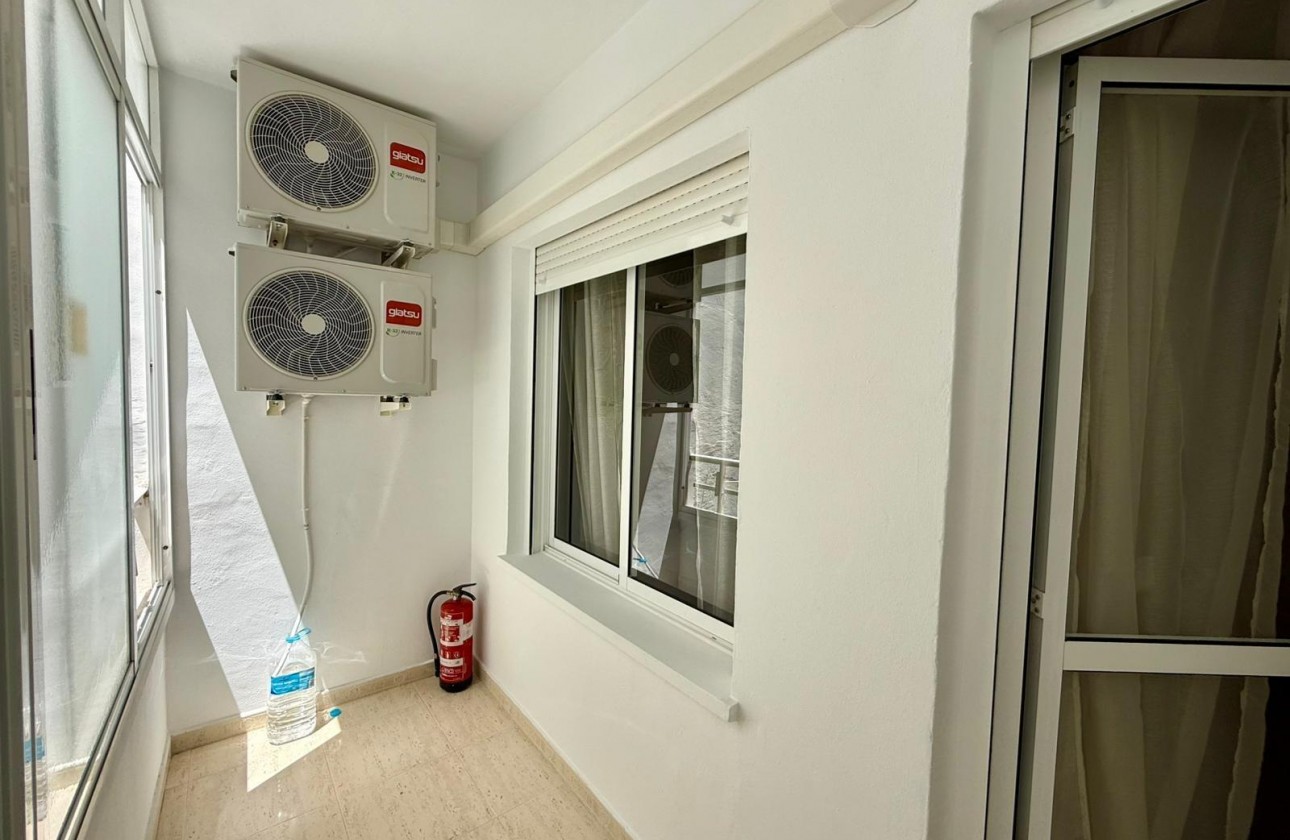 Resale - Apartment / flat - Torrevieja - Playa del Cura