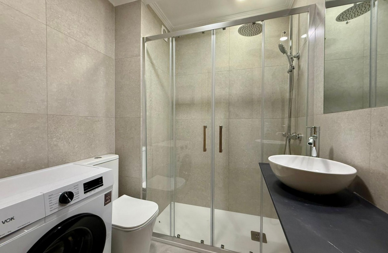 Resale - Apartment / flat - Torrevieja - Playa del Cura