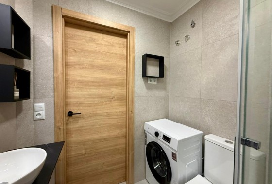 Resale - Apartment / flat - Torrevieja - Playa del Cura