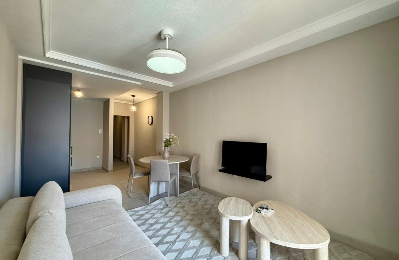 Resale - Apartment / flat - Torrevieja - Playa del Cura