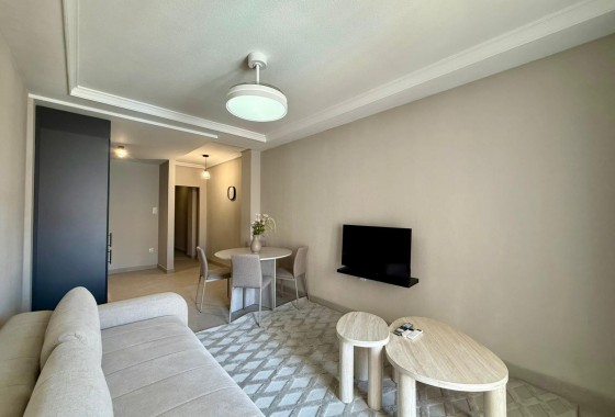Resale - Apartment / flat - Torrevieja - Playa del Cura